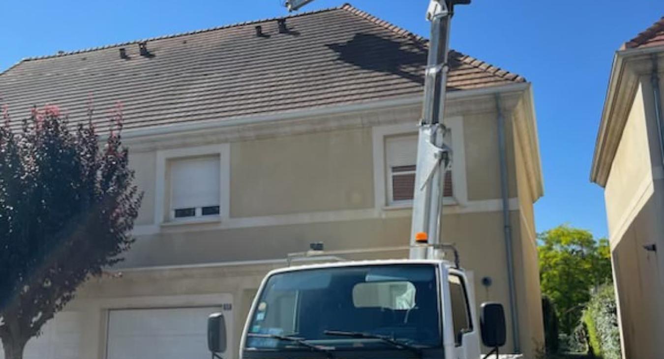 Nettoyage de toiture et façades
