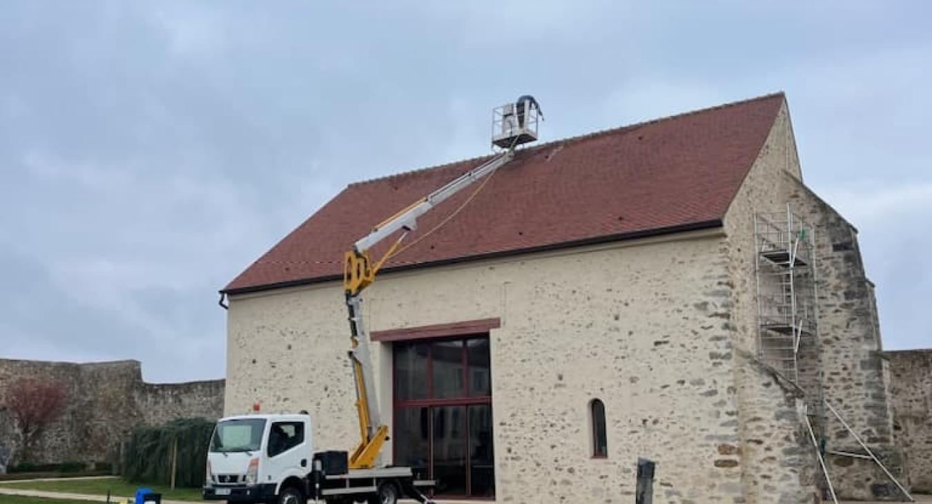 Nettoyage de façade et toiture Verdelot